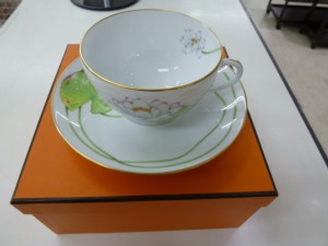 エルメスのカップ＆ソーサー入荷！買取・販売なら　静岡流通通り店へ！